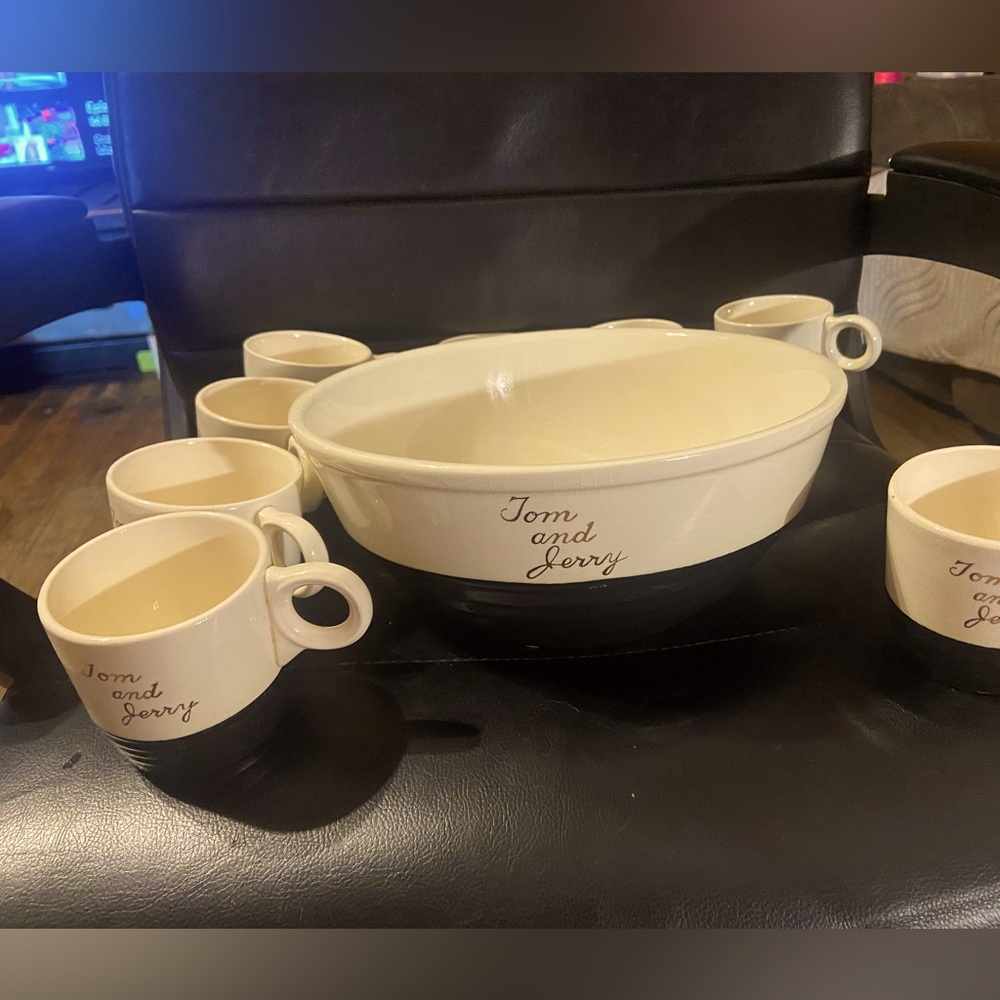 Vintage Universal Art Deco Black White Tom & Jerry Punch Bowl & Mugs Excellent!